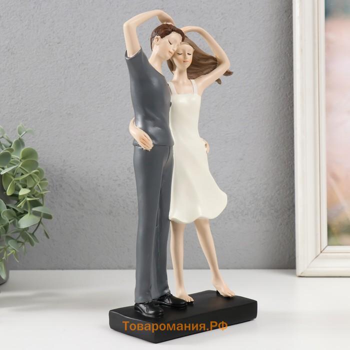 Фигурка полистоун «Влюблённые: одно сердце на двоих» 12×6.5×27.5 см