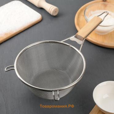 Сито для просеивания с деревянной ручкой  «Стандарт», d=18 см, нержавеющая сталь