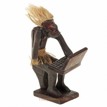 Сувенир «Абориген-айтишник», 14.5×8.5×6.5 см, дерево